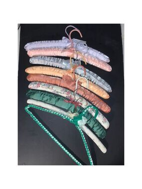 9 Unbranded Multicolor Fabric Padded Hangers One Size Closet Accessories